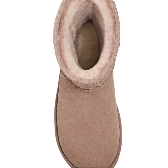 UGG® Beachwood & Goldtone Burst Classic
Short Suede Boot - Picture 4 of 11